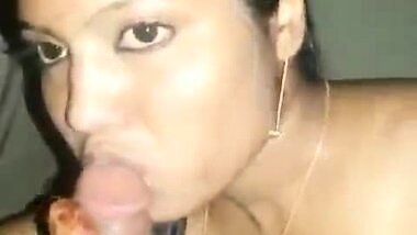 Hot girlfriend Sucking big dick