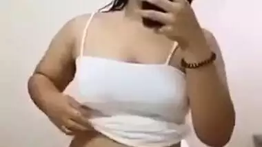 Indian Girl Nude 6 Videos leaked Part 1