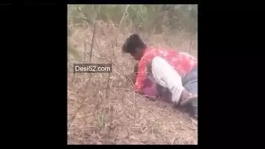 Myanmar village girl fucking outdoor