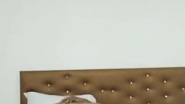 Desi Fat Ass Bhabhi riding of Boyfriend cock in hotel