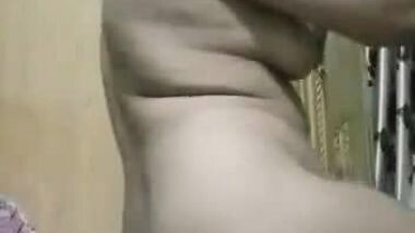 Bengali busty bhabhi stripping nude viral MMS