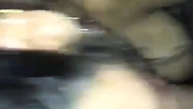 Desi girl sucking in side Car