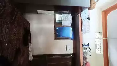 Indian kiss and fuck homemade porn