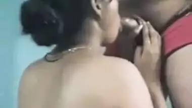 Desi gf engulfing cock of her uncle MMS movie scene