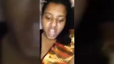 Desi horny south indian wife masturbating in saree