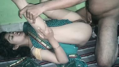 Hardcore fucking of a village lady in a desi sex video