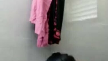 Indian mallu nurse show nude body to her secret BF