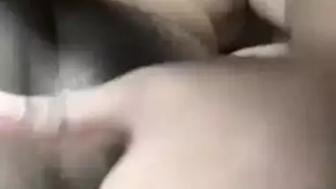 Big boobs Lankan girl fingering pussy