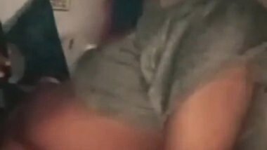 Desi Bhabhi Enjoy With DilDo