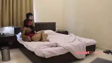 Indian Wife Reenu Juicy Hole Fucked By Big Desi Cock