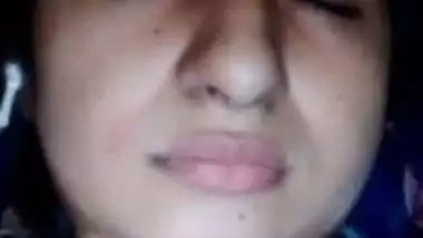 Pakistani sex GF viral masturbation using makeup