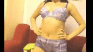 Indian slut strips on webcam