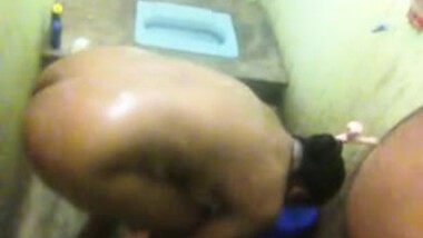 Bangla Desi Shameless Bhabi Shave & Bathing with young Devar