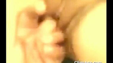 Local Indian marwadi lady getting her boobs exposed and pussy fingered