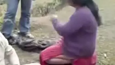 Himachal couple caught fucking outside! 