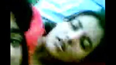 Mumbai girl’s first time smooch clip