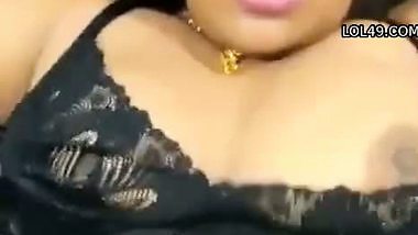 Mallu wife cheating sex with husband friend viral MMS