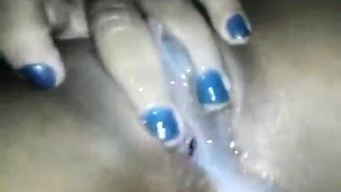 Hot orgasm video of an Indian married woman