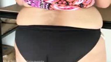 Would you lick my Juicy Armpit?