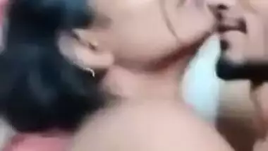 Desi Aunty with Yngr Cosin Quikie at Home