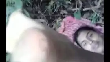 Desi mallu village auntie’s first time outdoor sex