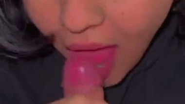 Desi Sexy Girl Sucking Vdo