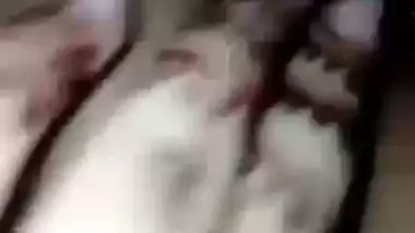 Bhojpuri horniest girl fingering with mehandi fingers MMS