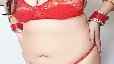 Nude Bhabhi strips her saree in front of her Devar