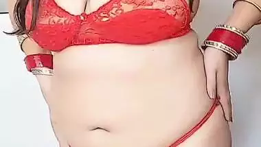 Nude Bhabhi strips her saree in front of her Devar