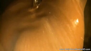 Incredibly Erotic Indian Dancer