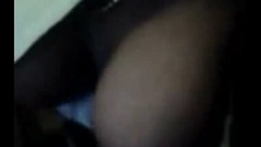 Tamil Ponnu Molai Amukum video