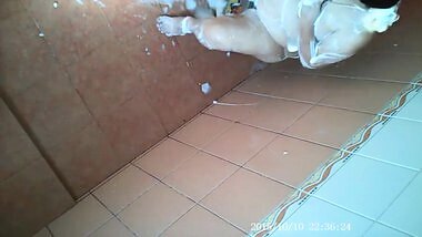 Pregnant wife caught bathing