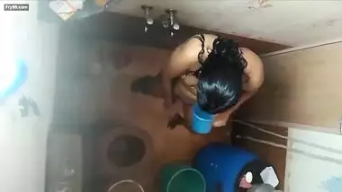 Indian Bhabhi Shaving Pussy – Movies