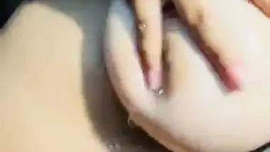 indian hot girl selfie video..