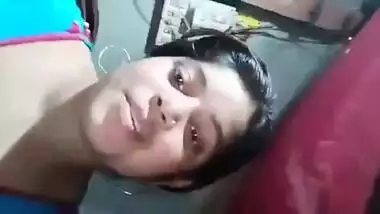 Namanshi Bengali Housewife Showing Pussy