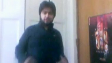 Mumbai girl seducing in an online sex