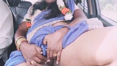 Indian car sex. Beautiful tourist aunty with driver. Telugu dirty talks.