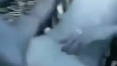 Skinny Desi girl lets boyfriend make MMS video during XXX coupling