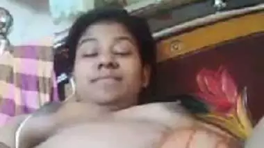 TikTok girl naked fingering on video call sex