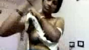 South Indian Telugu Aunty Show her Boobs to her Customer
