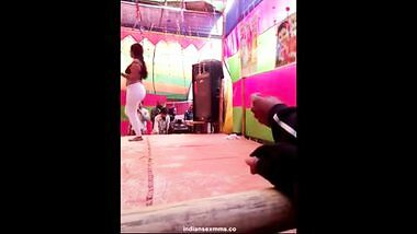 Desi Girl in Bra Doing Hot Dance in Public Hot Mms
