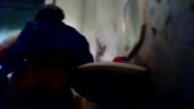 indian servent lady fucked in bathroom her house owner
