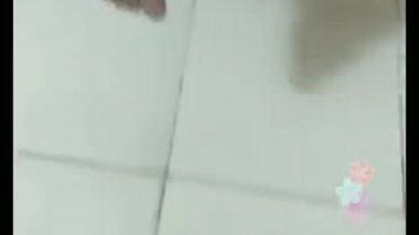 Horny milf from Delhi bathing and drying her body