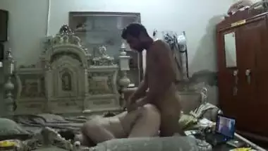 indian guy fucking indian bitch in doggy style