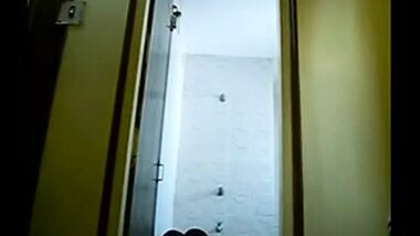 Lucknow college girlfriend enjoys oral sex with BF