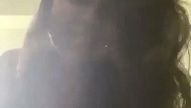 Desi Girl Play With Her Big Boobs