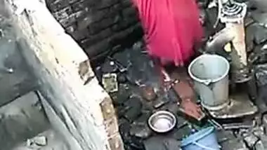 Caught my neighbour bhabhi bathing
