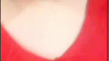 Sexy bhabhi nude breasts showing on video call