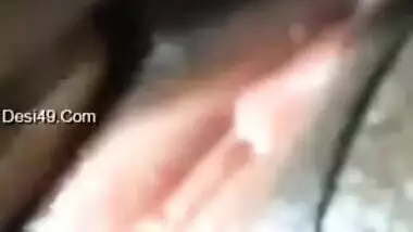 Nasty Desi webcam slut XXX touching her twat for a guy to jerk off