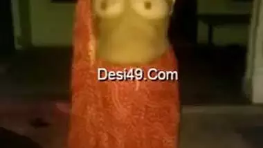 Desi woman is convinced to show boobies in the amateur XXX video